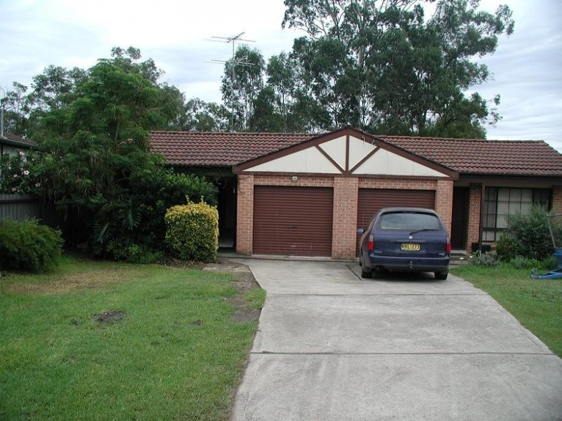 2/116 Golden Valley Drive, Glossodia NSW 2756