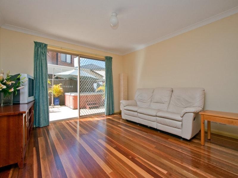 2 Tollgate Crescent, Windsor NSW 2756