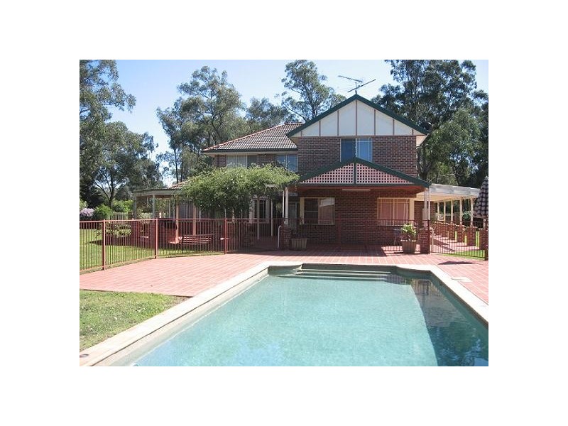 28 Sanctuary Drive, Windsor Downs NSW 2756