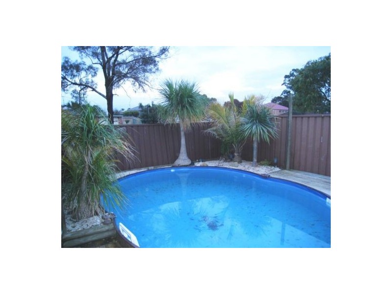 1 Smallwood Road, Mcgraths Hill NSW 2756