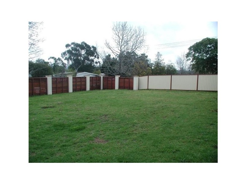 23 Enfield Ave, North Richmond NSW 2754