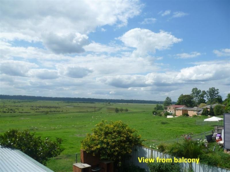 2/30 Dight Street, Richmond NSW 2753