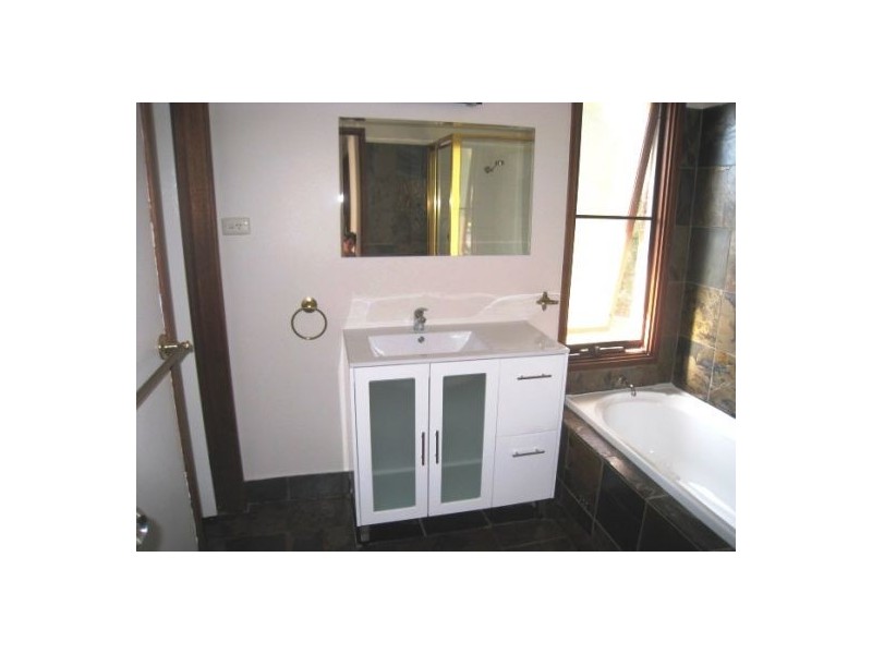 Mcgraths Hill NSW 2756