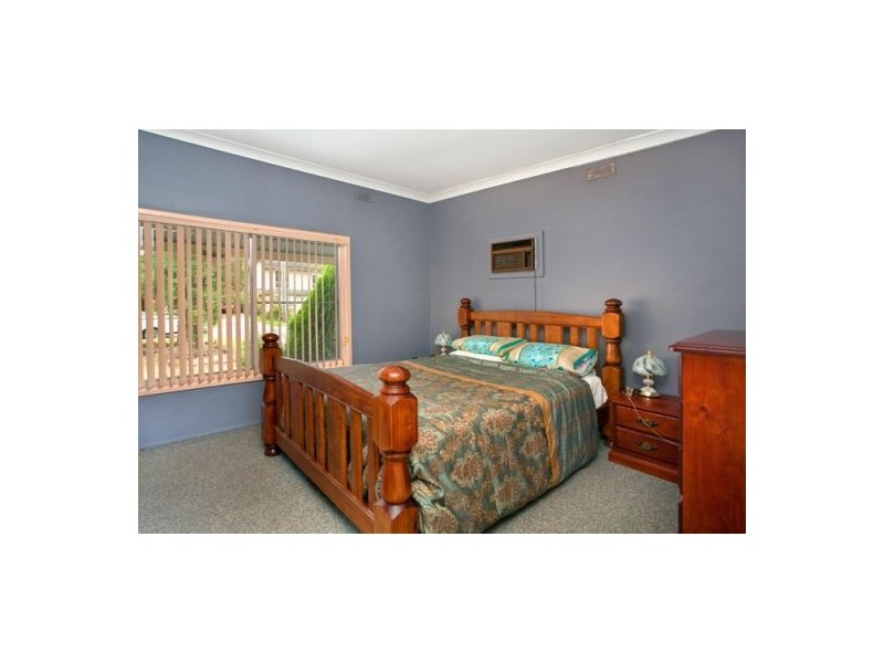 11 Hughes Street, Londonderry NSW 2753