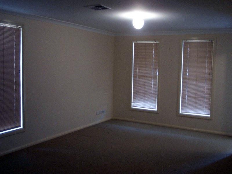 28 Tollhouse Way, Windsor NSW 2756
