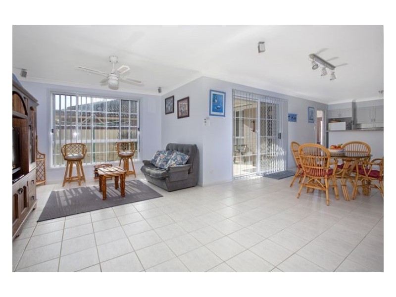 8 Kallawatta Grove, Mcgraths Hill NSW 2756