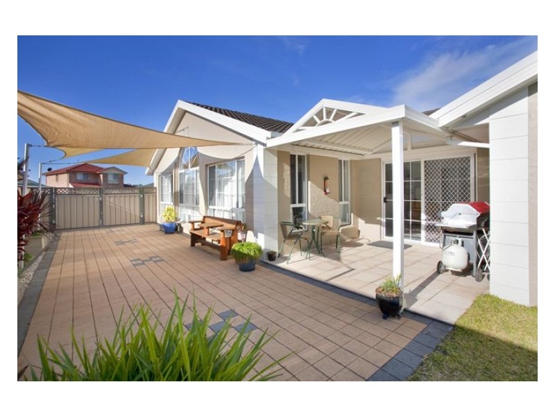 8 Kallawatta Grove, Mcgraths Hill NSW 2756