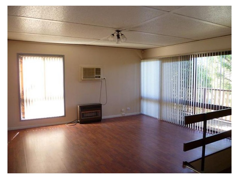 43 Andrew Thompson Dr, Mcgraths Hill NSW 2756