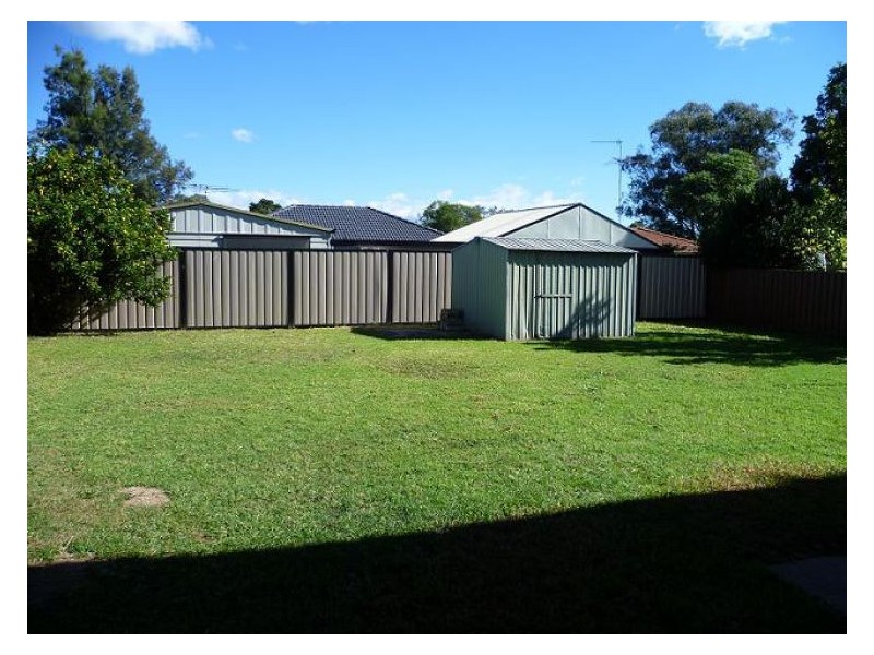 43 Andrew Thompson Dr, Mcgraths Hill NSW 2756