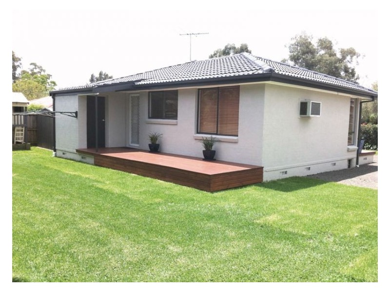 3 Scarvell Avenue, Mcgraths Hill NSW 2756