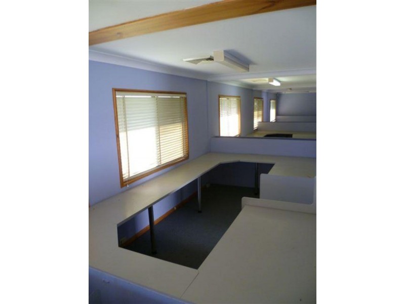31 Groves Ave, Mulgrave NSW 2756