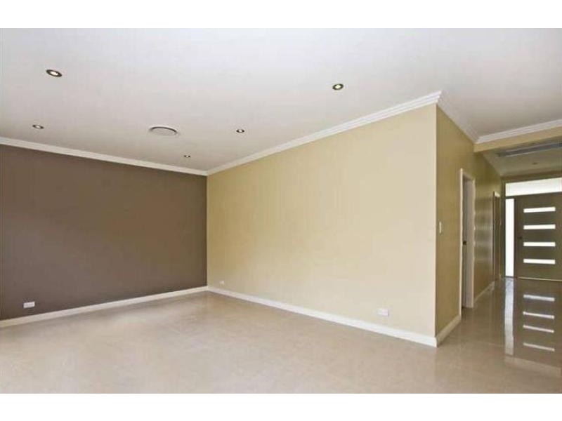 235 Macquarie Street, South Windsor NSW 2756