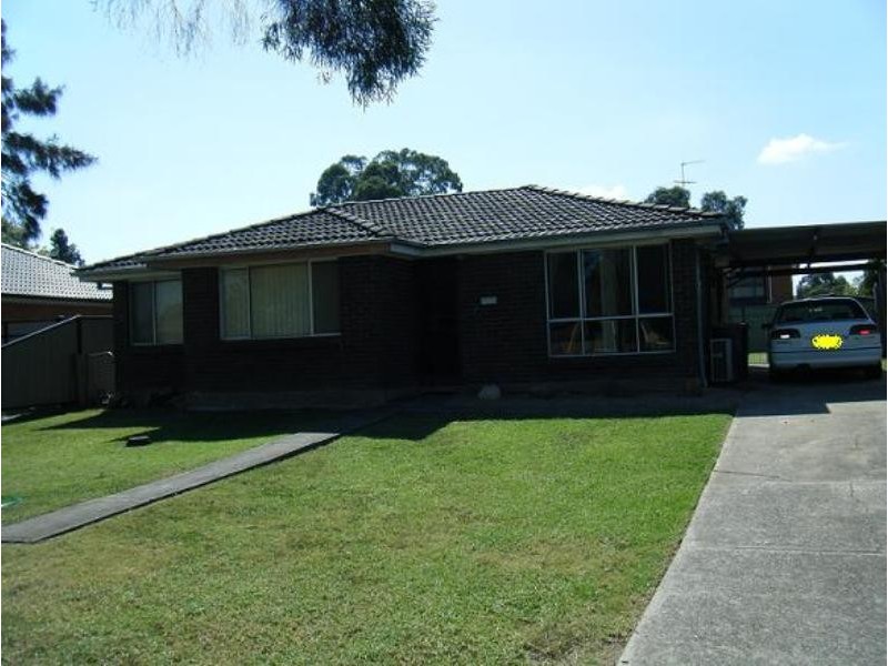 8 Scarvell Avenue, Mcgraths Hill NSW 2756