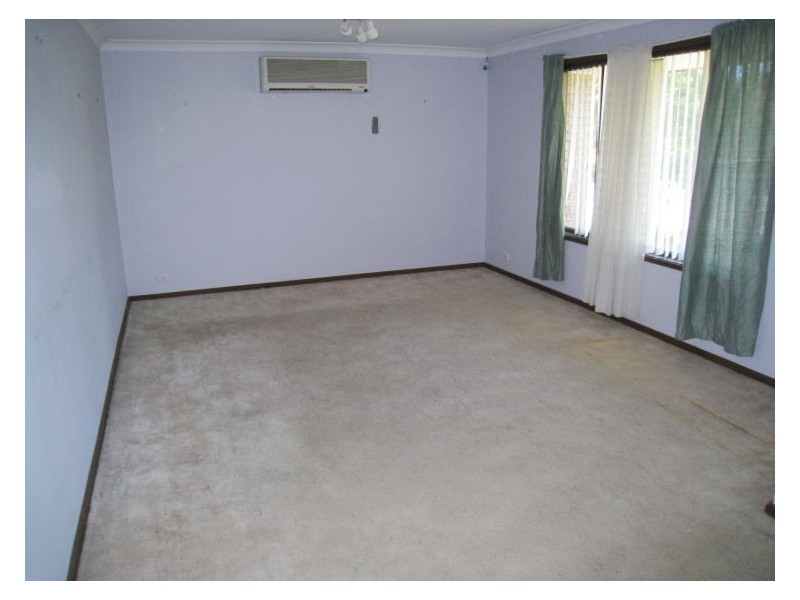 27 Andrew Thompson Drive, Mcgraths Hill NSW 2756