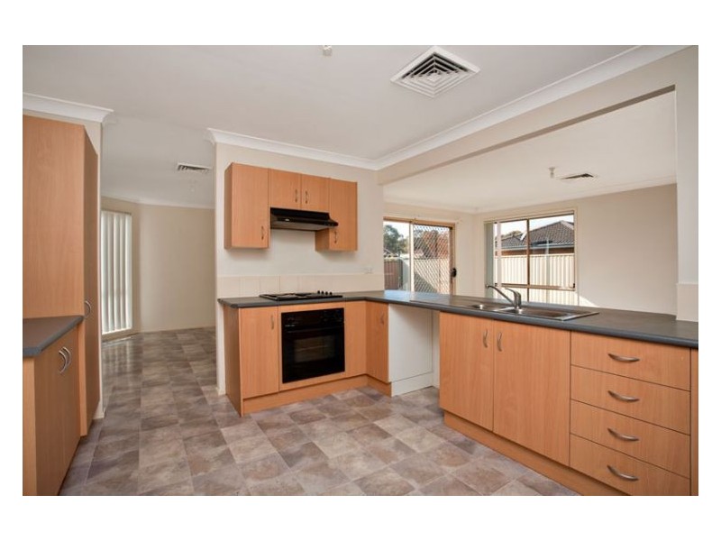 8 Kentwell Drive, Bligh Park NSW 2756