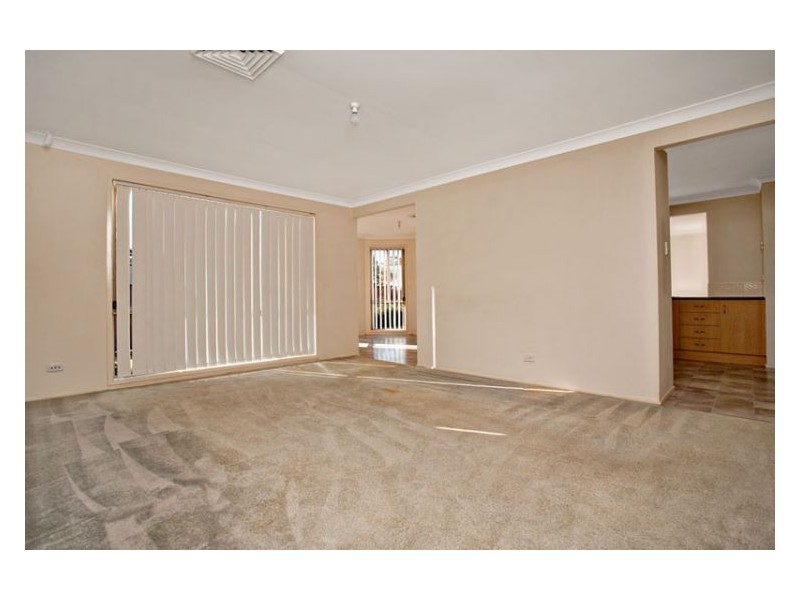 8 Kentwell Drive, Bligh Park NSW 2756