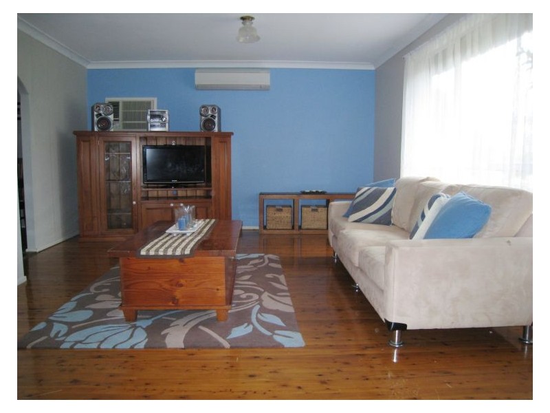 14 Andrew Thompson Drive, Mcgraths Hill NSW 2756