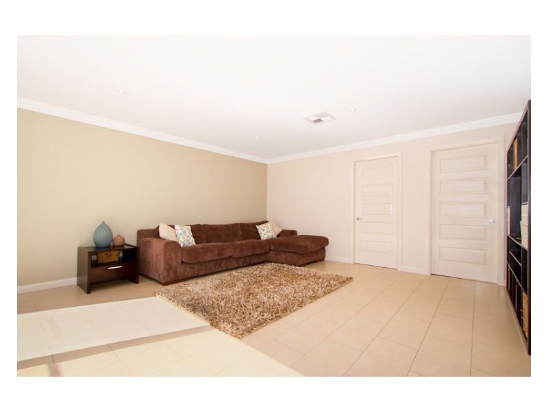 6 Silo Place, Mcgraths Hill NSW 2756