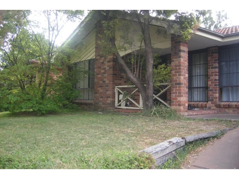 1 Redhouse Crescent, Mcgraths Hill NSW 2756