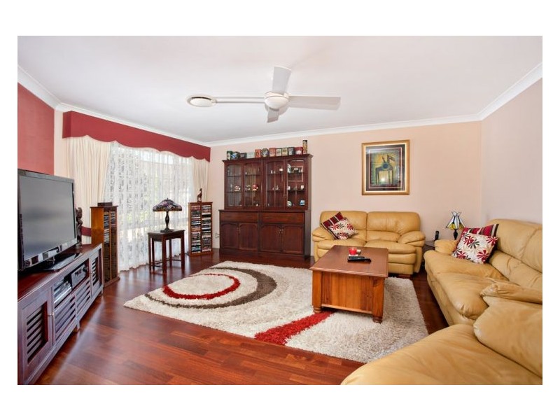 7 Langley Pl, Richmond NSW 2753