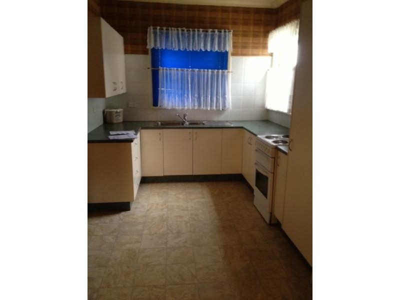 150 Oxford Street, Cambridge Park NSW 2747