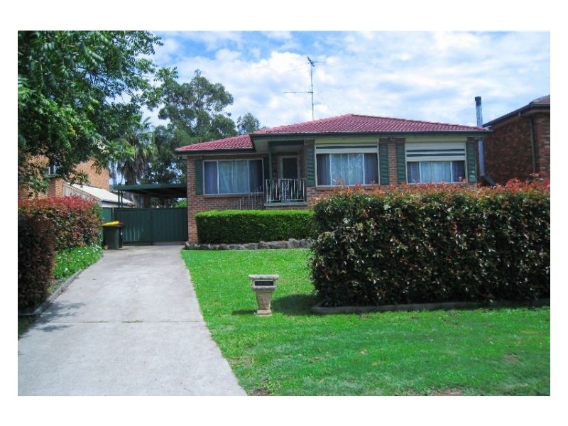 18 Smallwood Road, Mcgraths Hill NSW 2756
