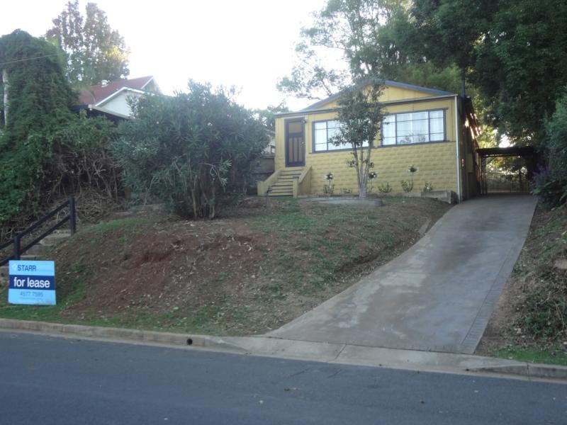111 Old Bells Line Of Road, Kurrajong NSW 2758