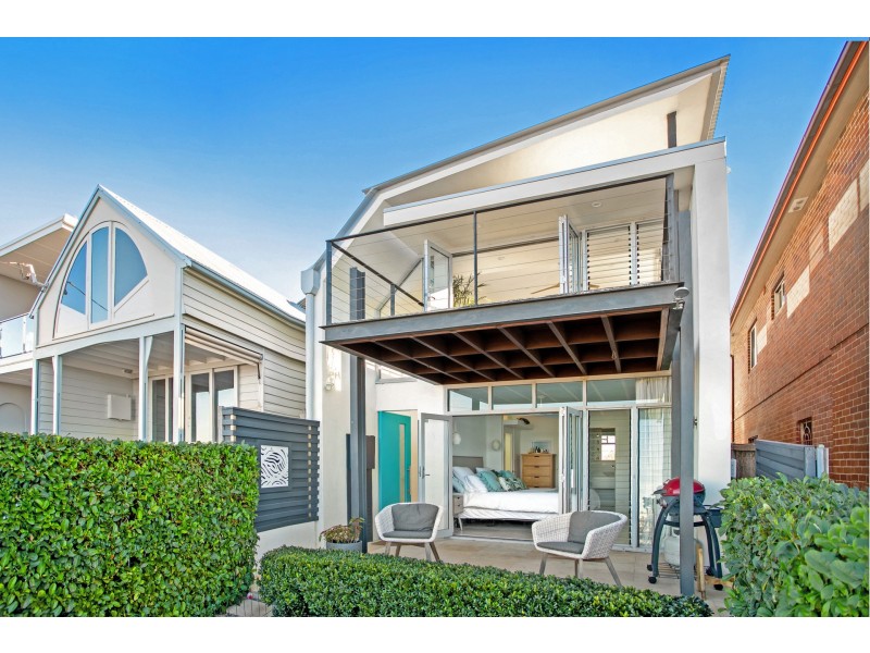 35 Kangaroo Street, Manly NSW 2095