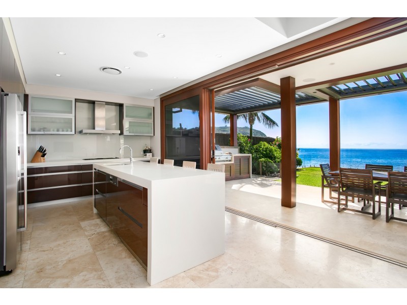 15 Surfview Road, Mona Vale NSW 2103