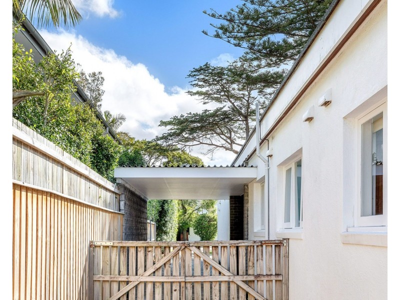 32 Monash Crescent, Clontarf NSW 2093