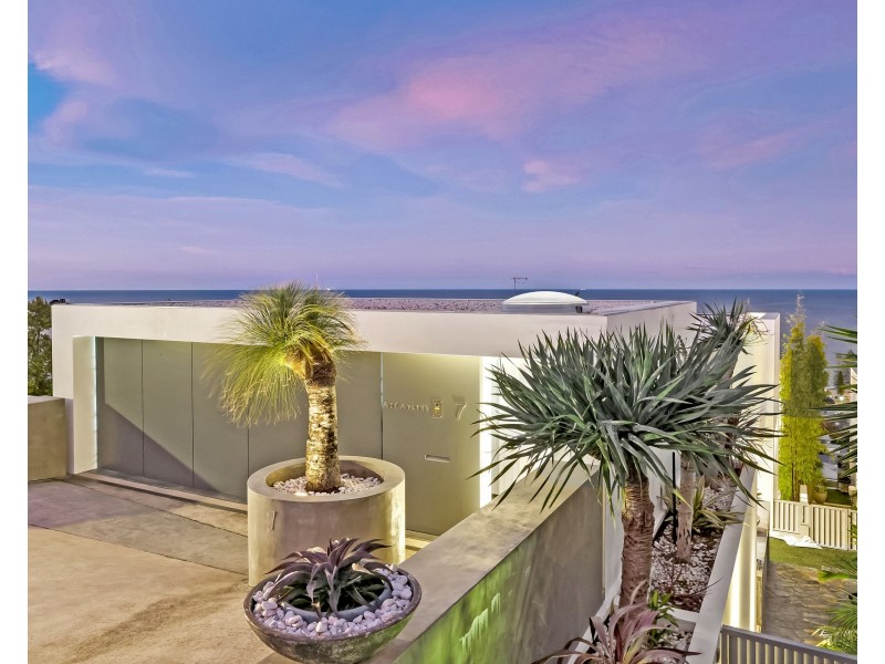 7 Edgecliffe Boulevard, Collaroy NSW 2097