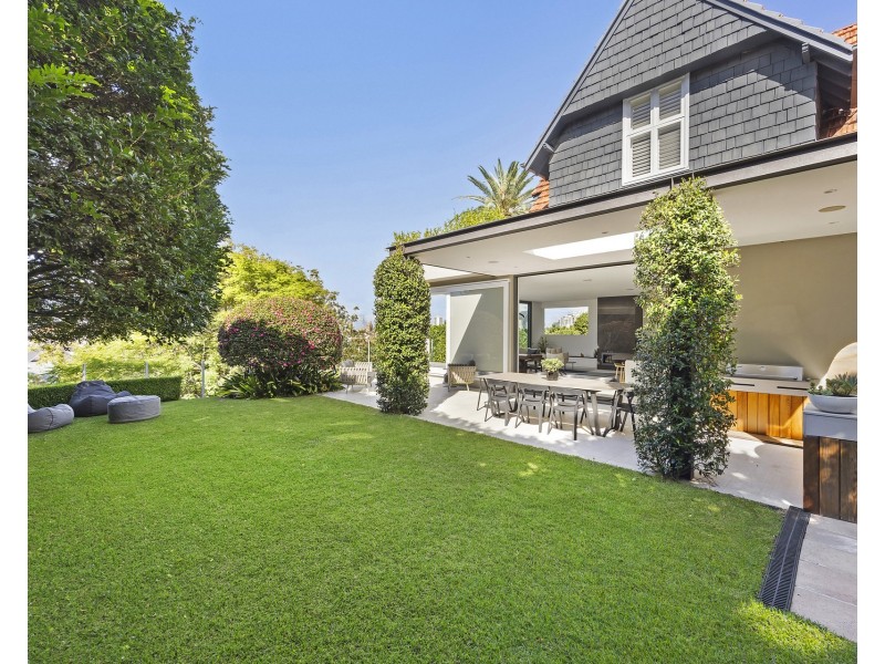 11 Colindia Avenue, Neutral Bay NSW 2089