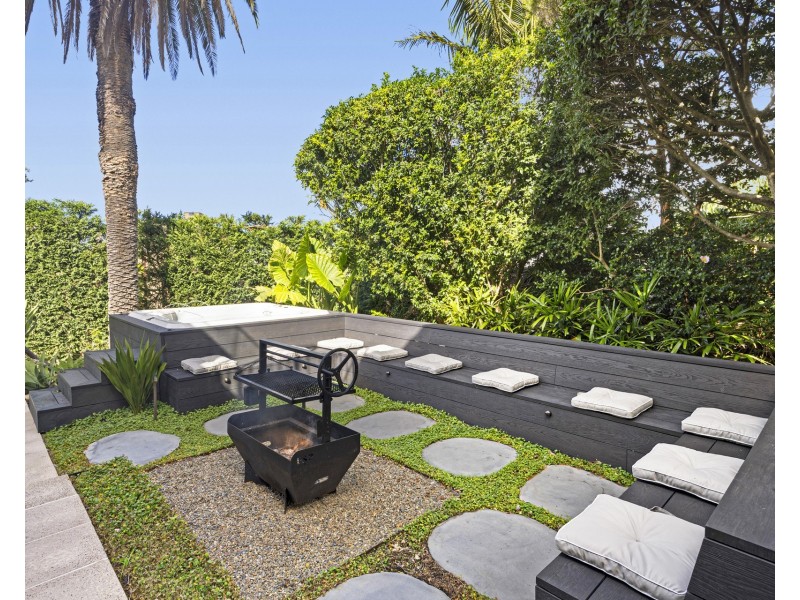 11 Colindia Avenue, Neutral Bay NSW 2089