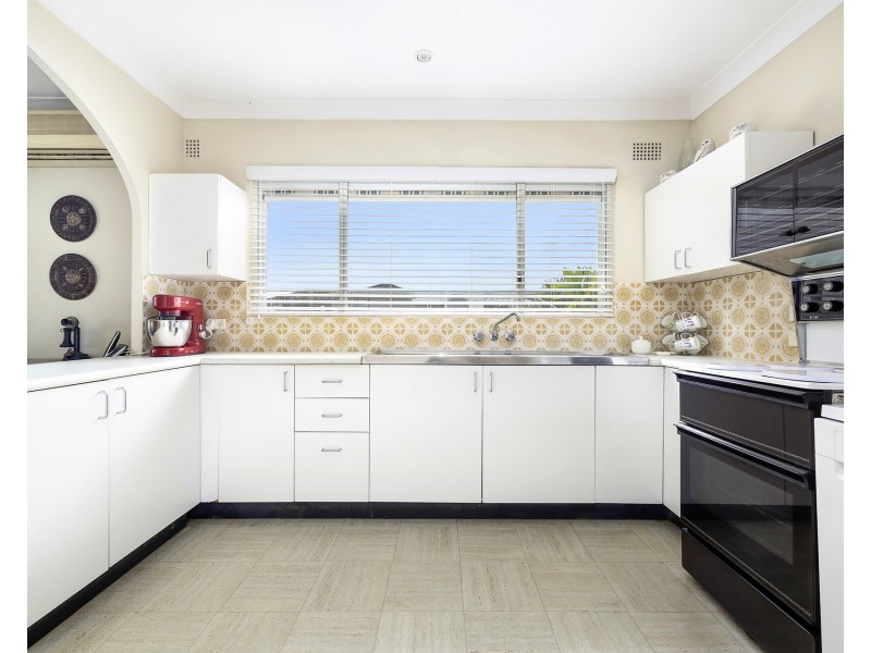 69 Stuart Street, Manly NSW 2095