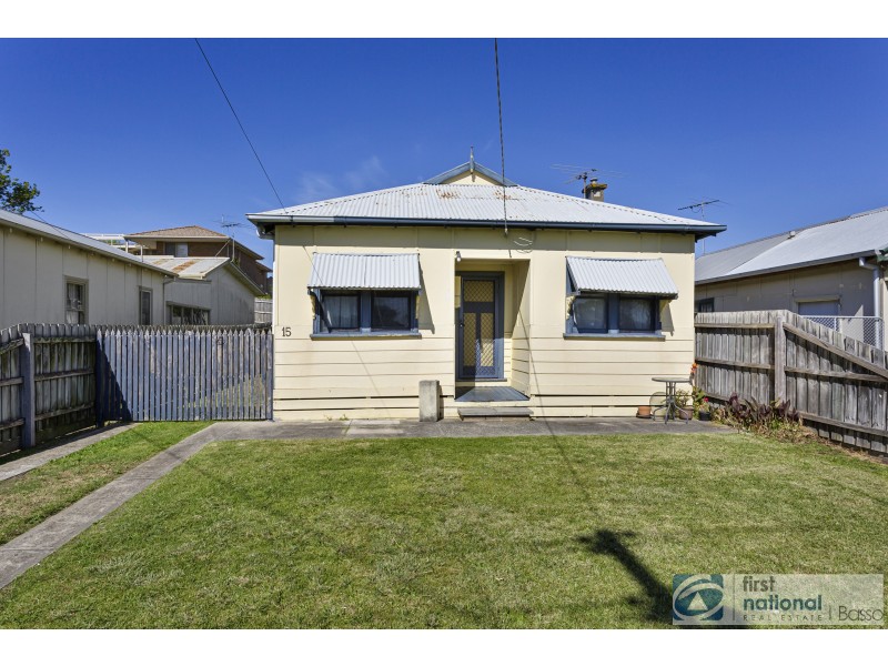 15 Third Avenue, Rosebud VIC 3939