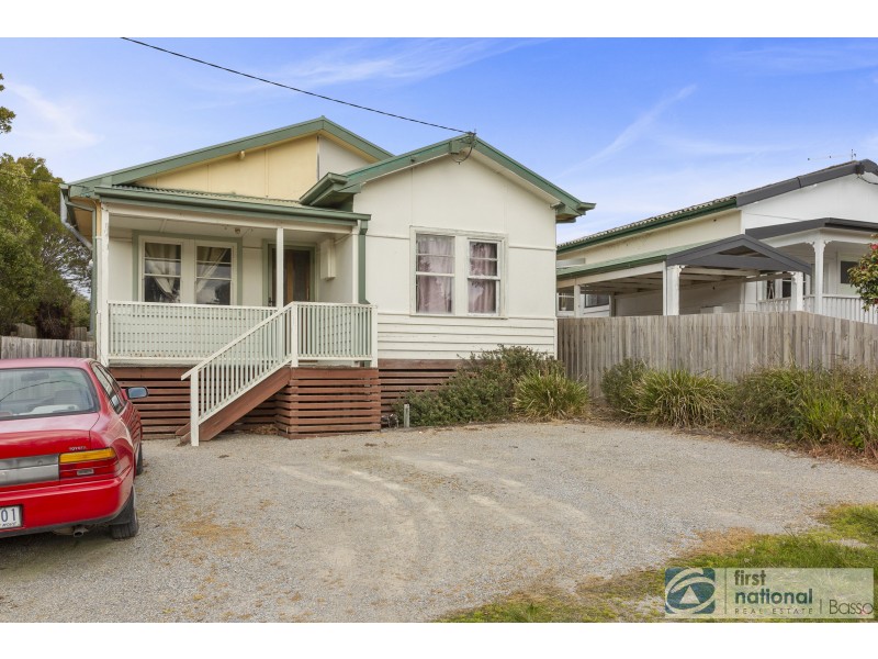 71 Seventh Avenue, Rosebud VIC 3939