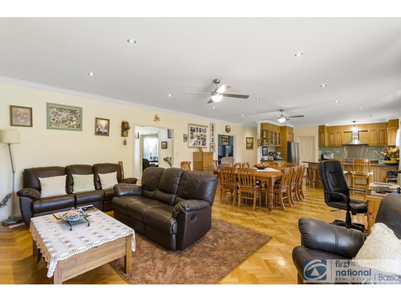 7 Frank St, Safety Beach VIC 3936