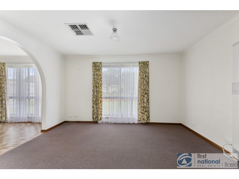 1/6 Cairns Street, Rosebud VIC 3939