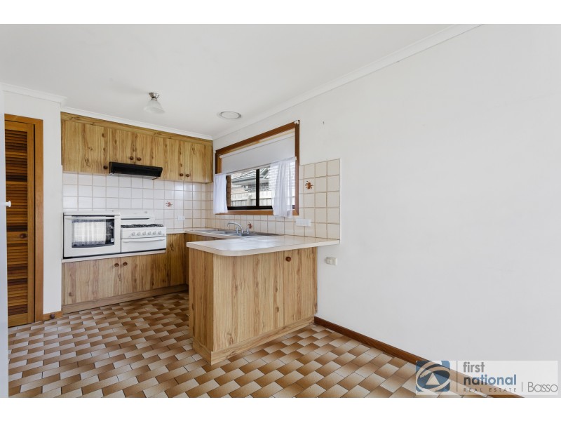 1/6 Cairns Street, Rosebud VIC 3939