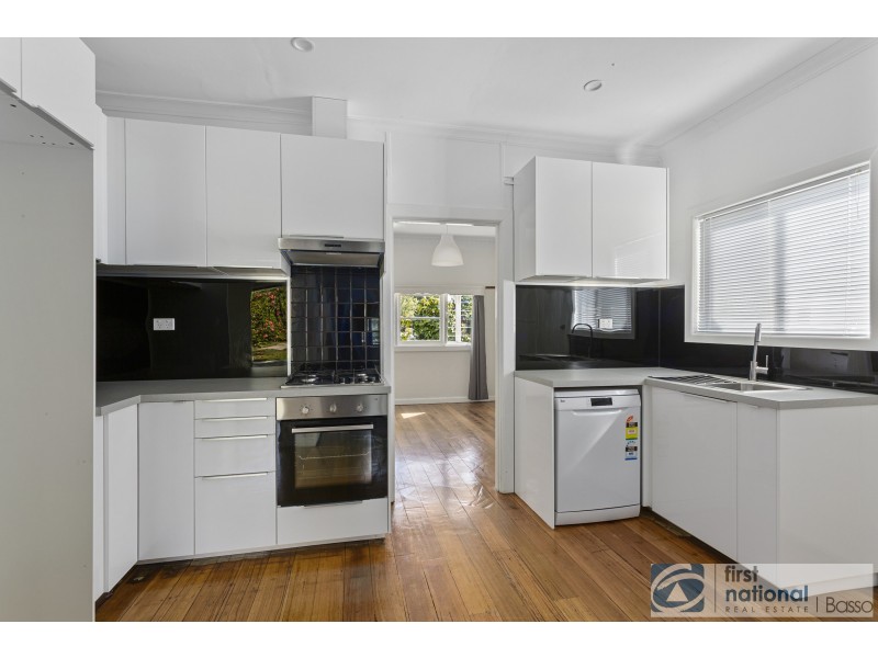 73 Seventh Avenue, Rosebud VIC 3939