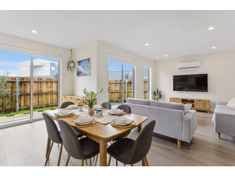 6/12-16 Leon Avenue, Rosebud VIC 3939