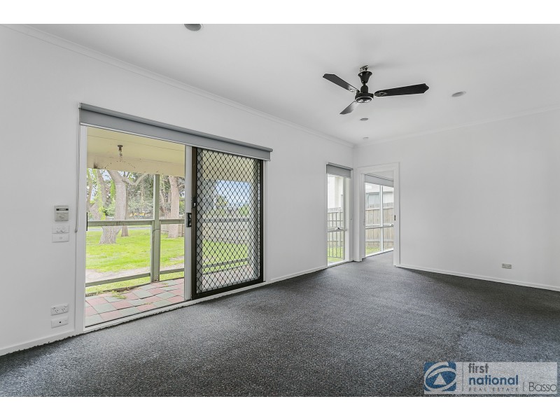 37 Mark Street, Rosebud VIC 3939