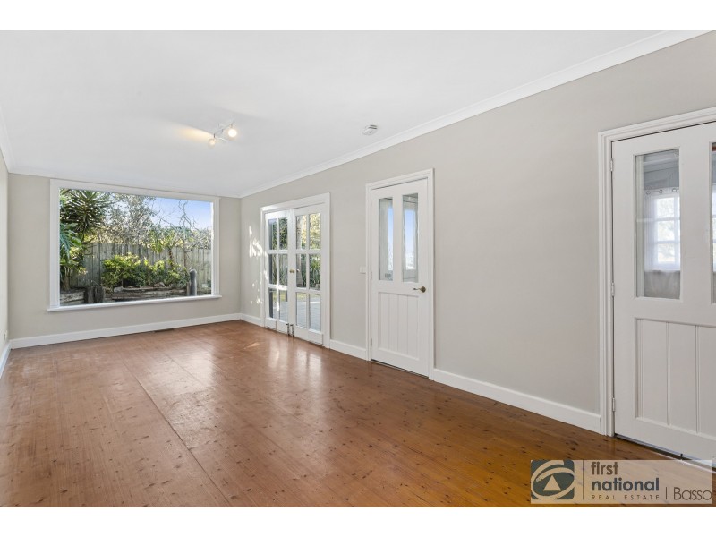 25 Seventh Avenue, Rosebud VIC 3939