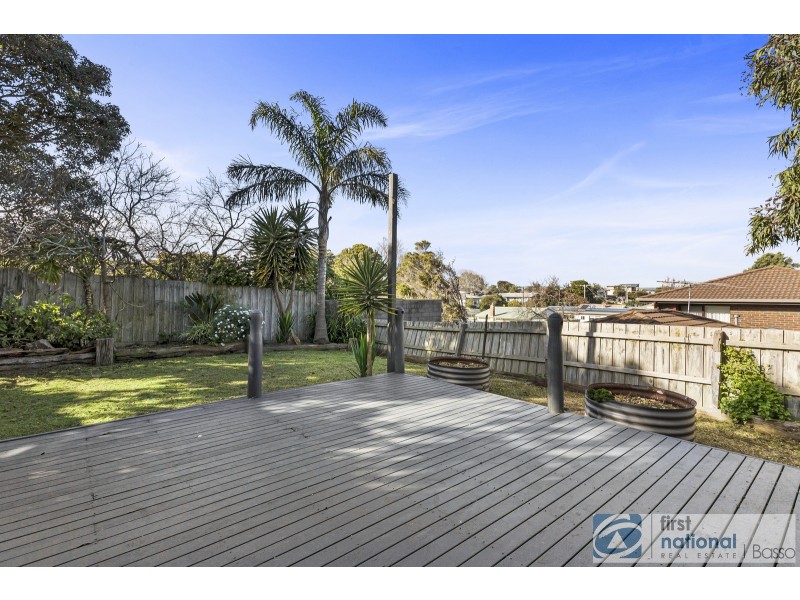 25 Seventh Avenue, Rosebud VIC 3939