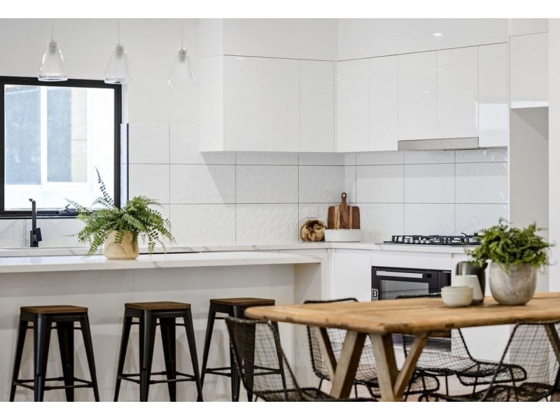 1 Helm Avenue, Safety Beach VIC 3936