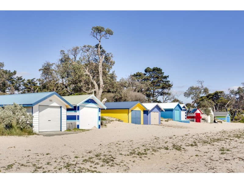 1 Helm Avenue, Safety Beach VIC 3936