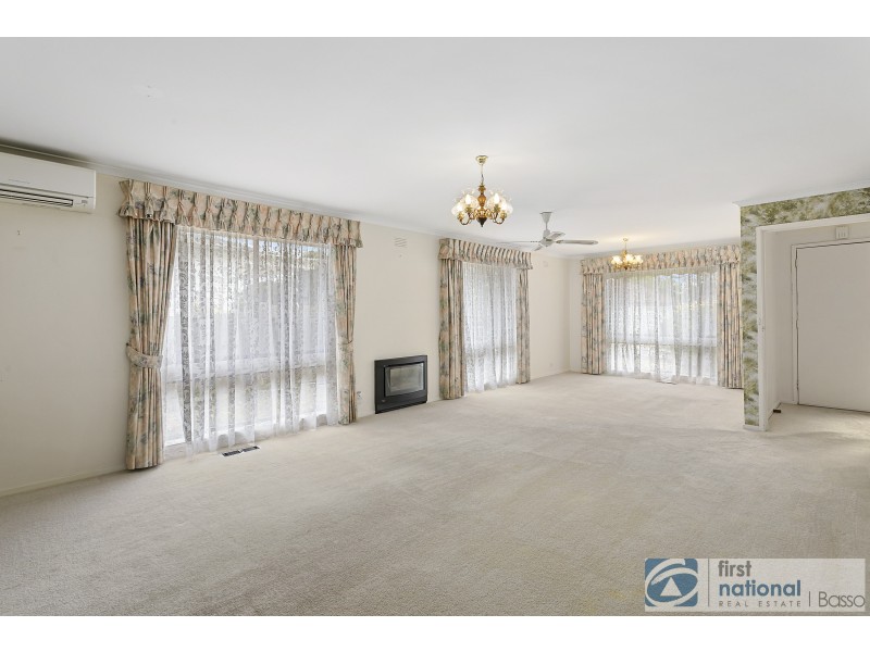 43 Second Avenue, Rosebud VIC 3939