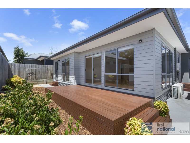 4 Acacia Lane, Rosebud VIC 3939