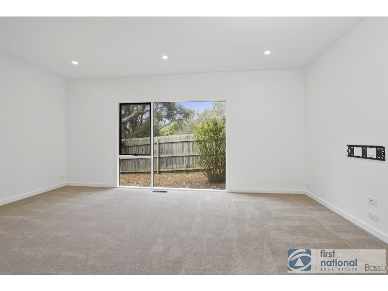 8 Chenier St, Rye VIC 3941