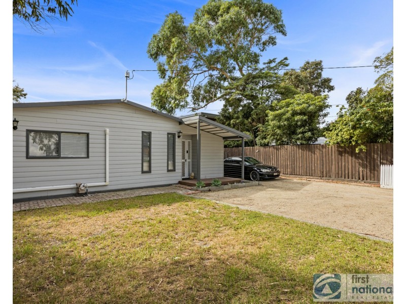 24 Herman St, Rosebud VIC 3939